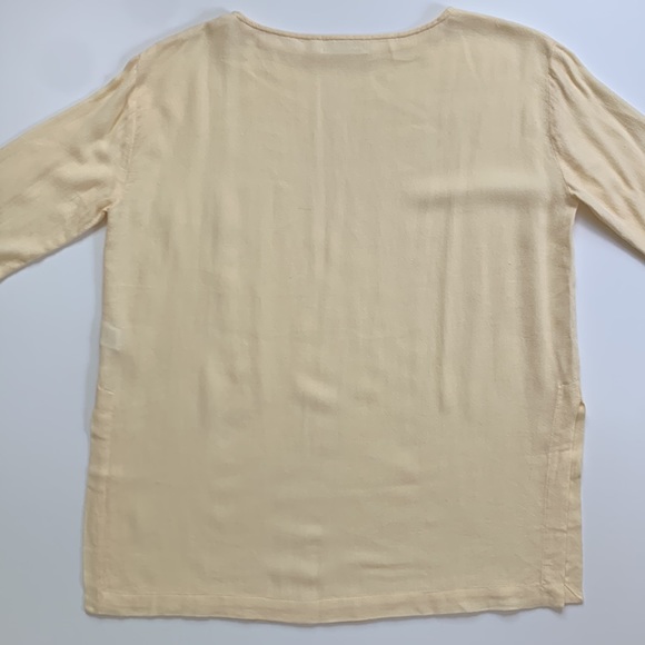 Black Crane Long Sleeve Slit Top Cream Small - Picture 10 of 14